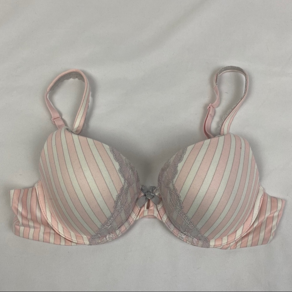 Victoria Secret Body by Victoria Padded Bra 🟡
